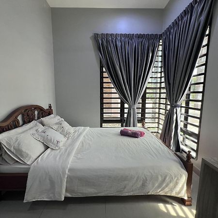 Nurbayu Chalet, Kemaman Kuantan Exterior foto